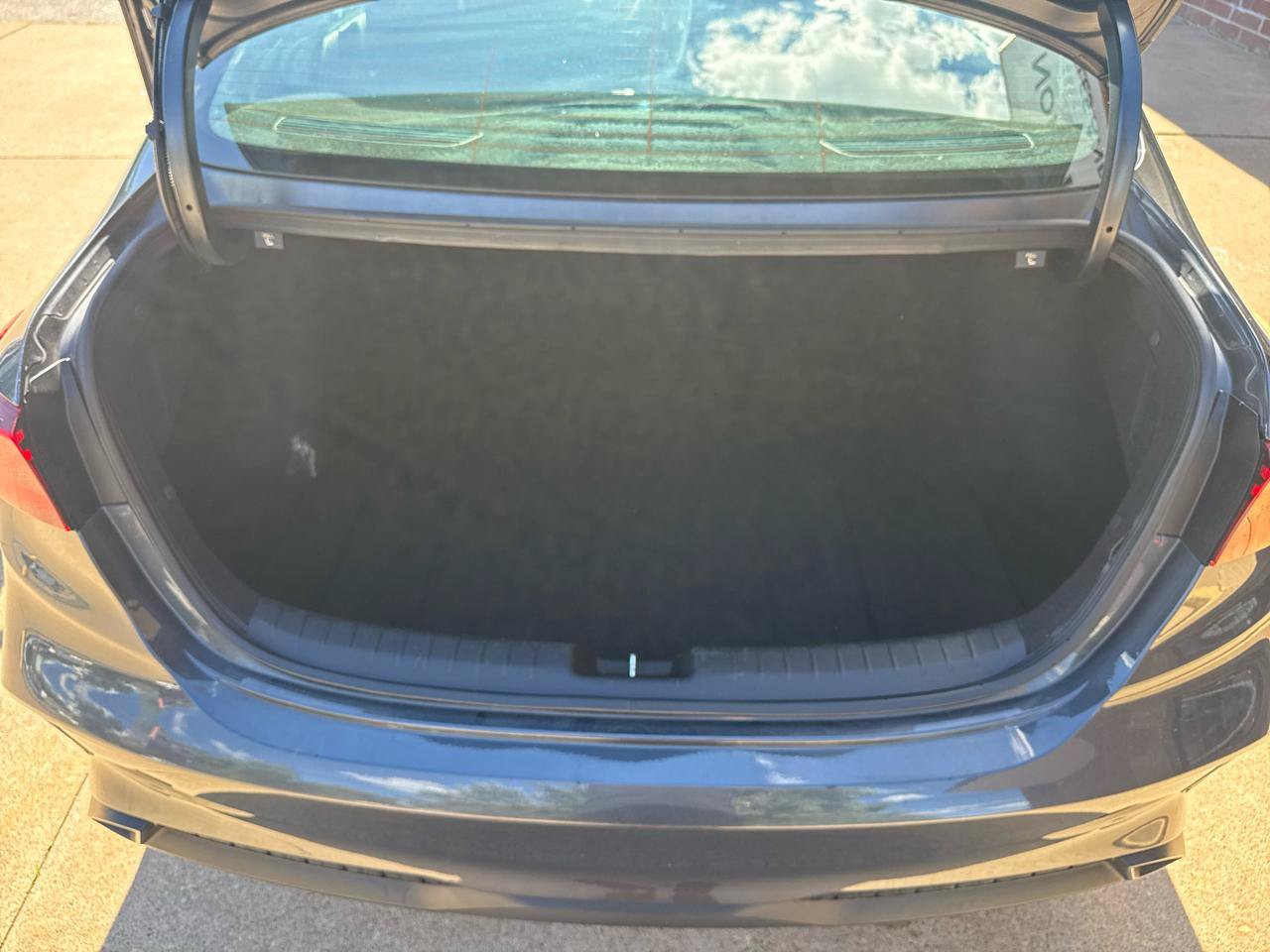 Used 2024 Kia Forte LXS FWD image 18