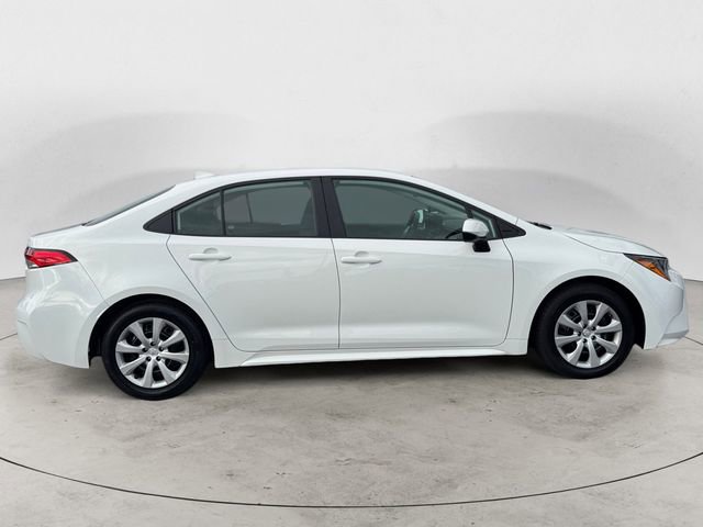 Used 2024 Toyota Corolla LE image 6