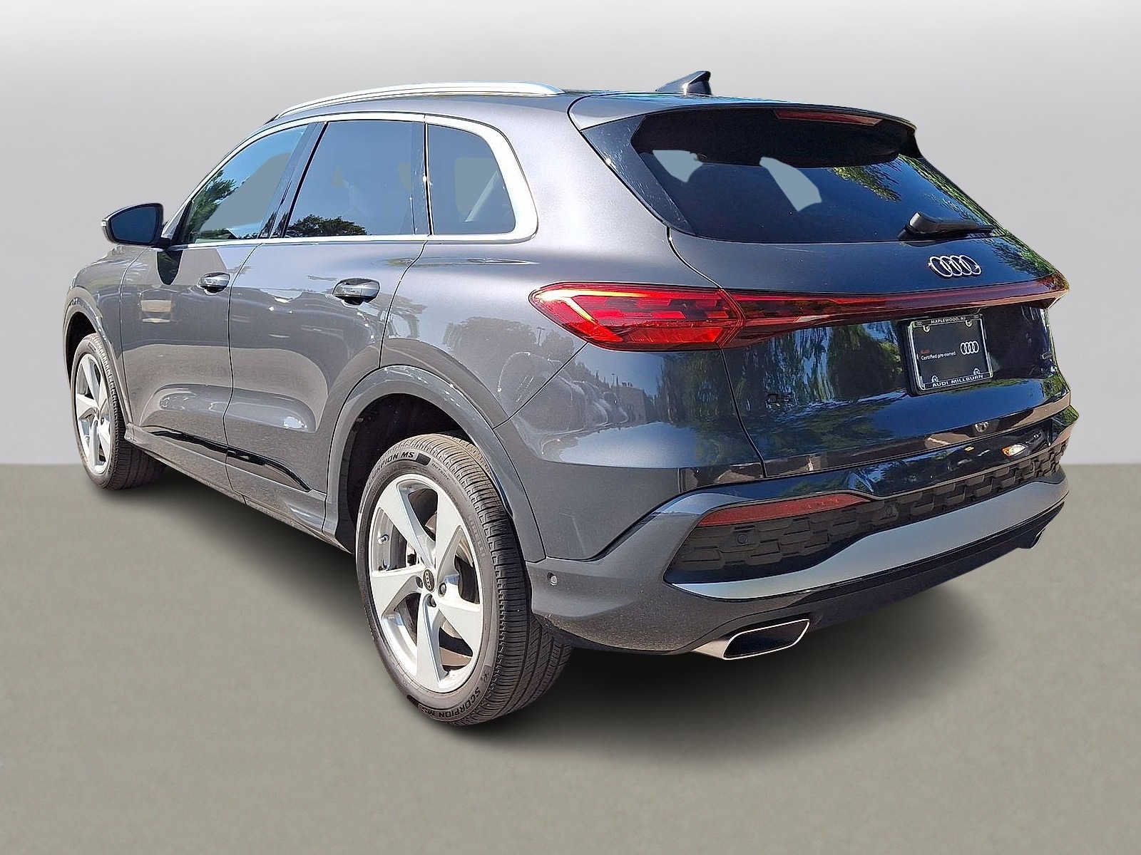 Certified 2025 Audi Q5 Premium w/ Premium Plus AWD/4WD image 28