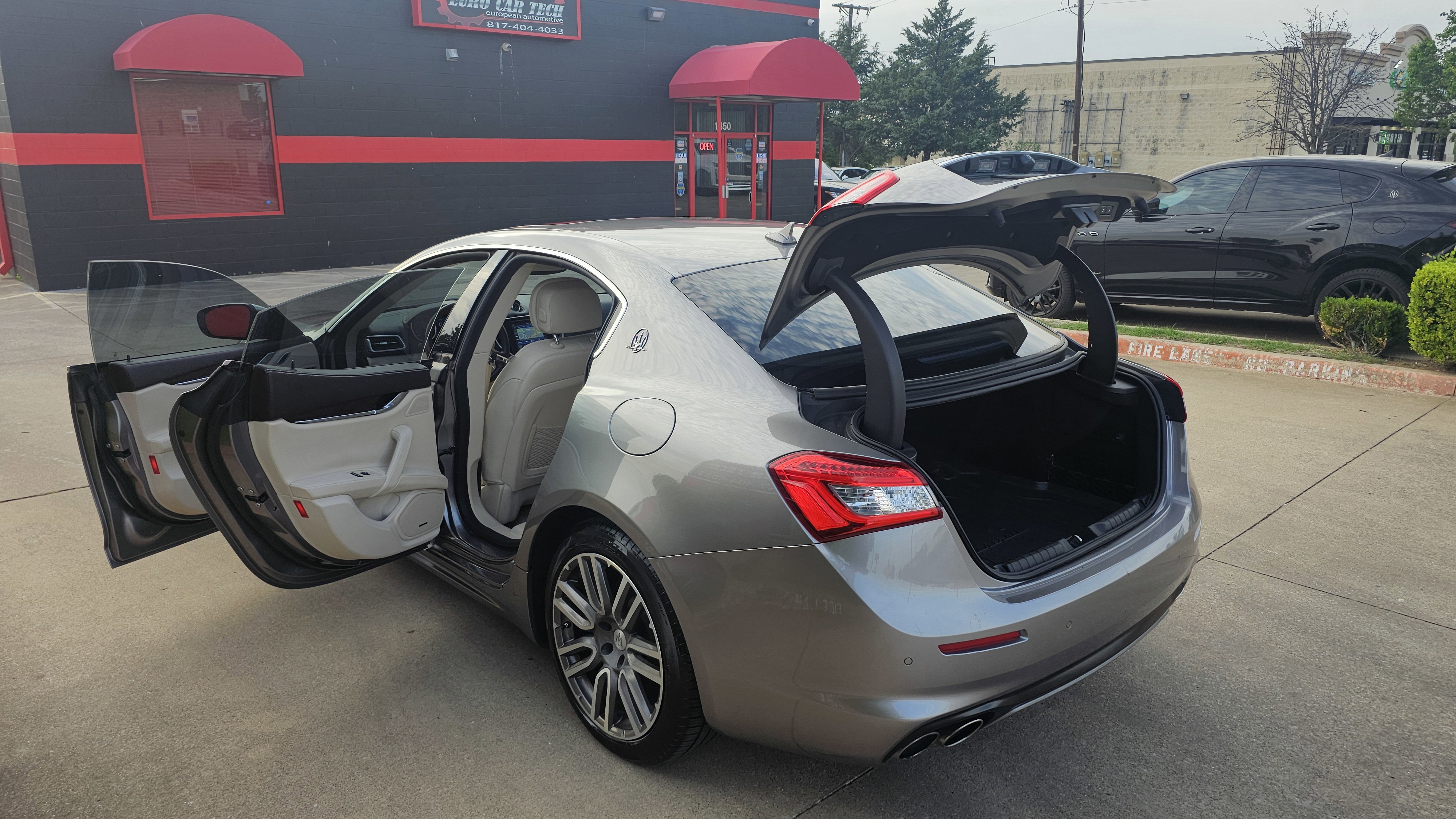 Used 2018 Maserati Ghibli GranLusso image 19