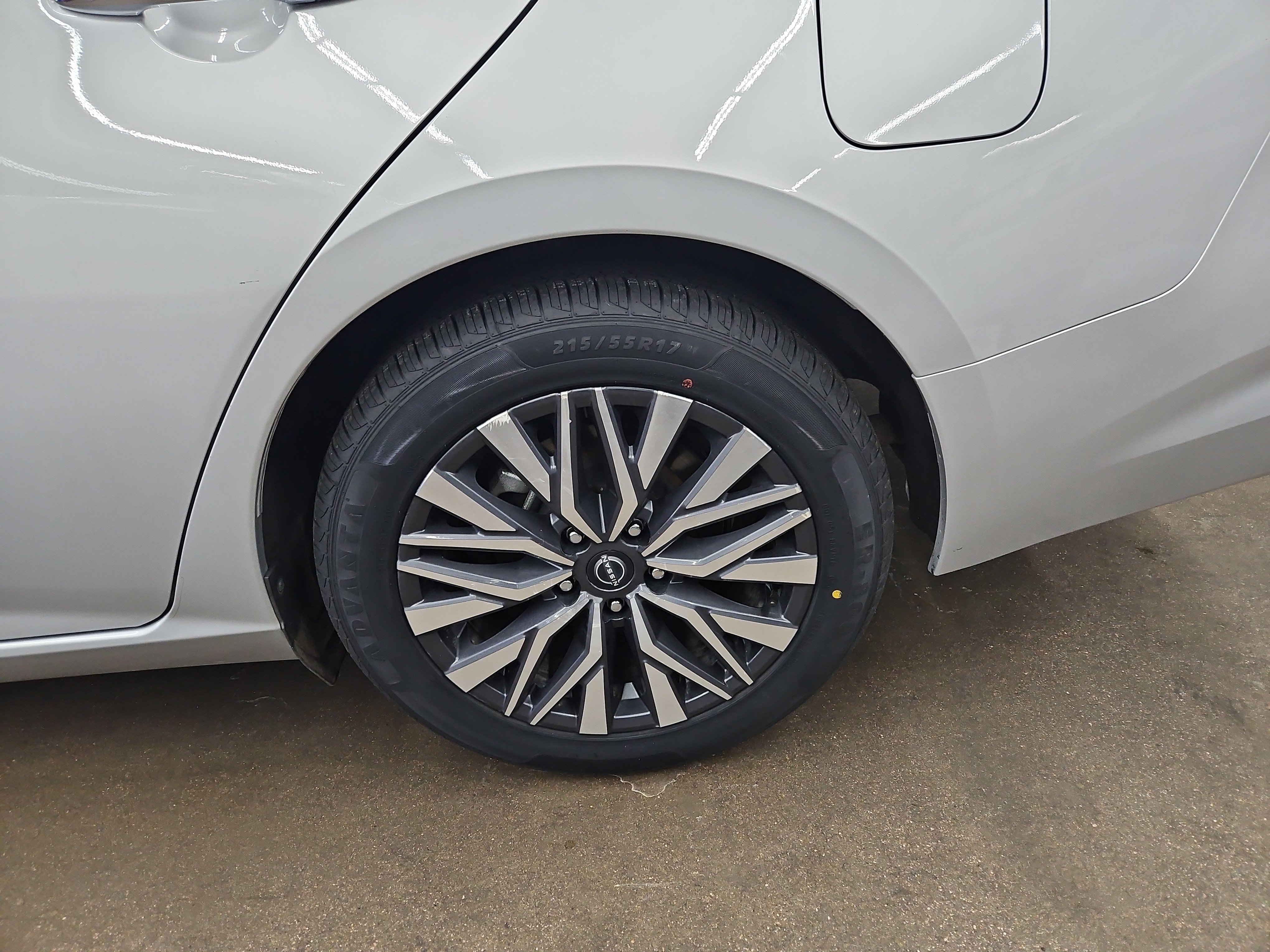 Used 2023 Nissan Altima 2.5 SV image 23