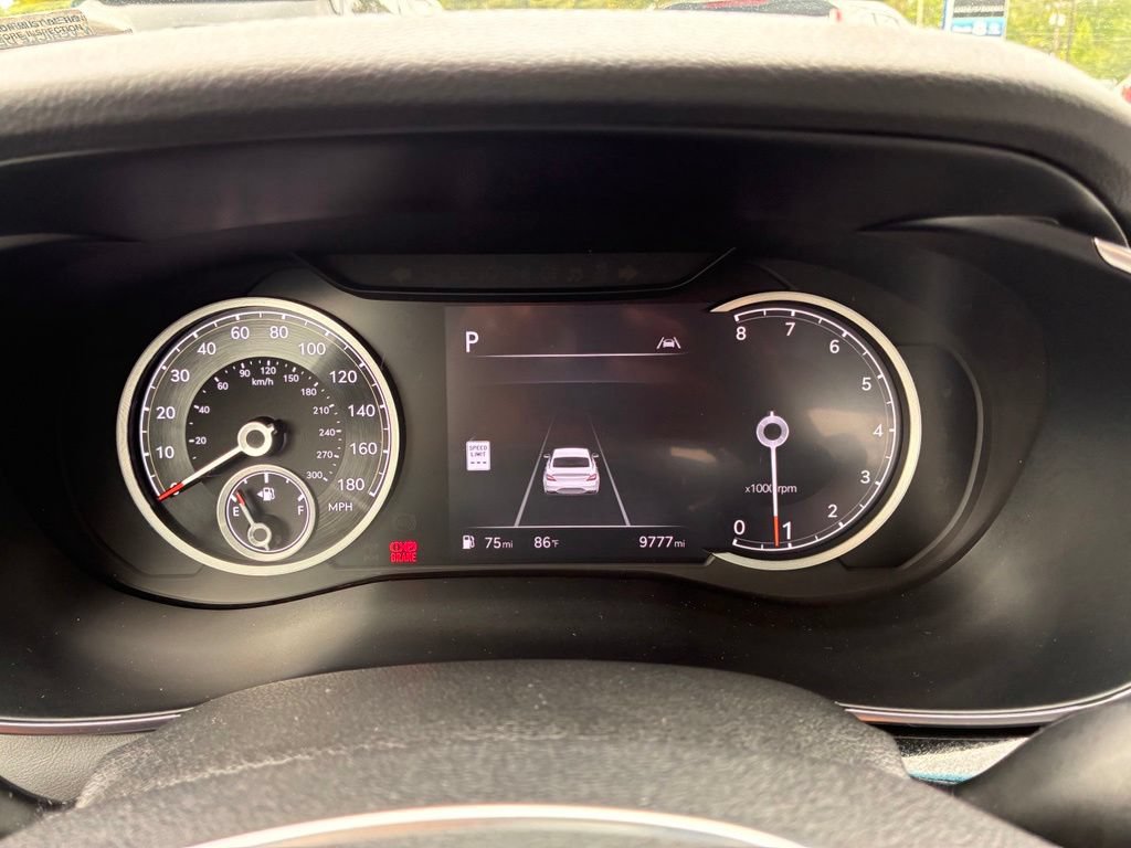 Used 2025 Genesis G70 2.5T AWD/4WD image 27