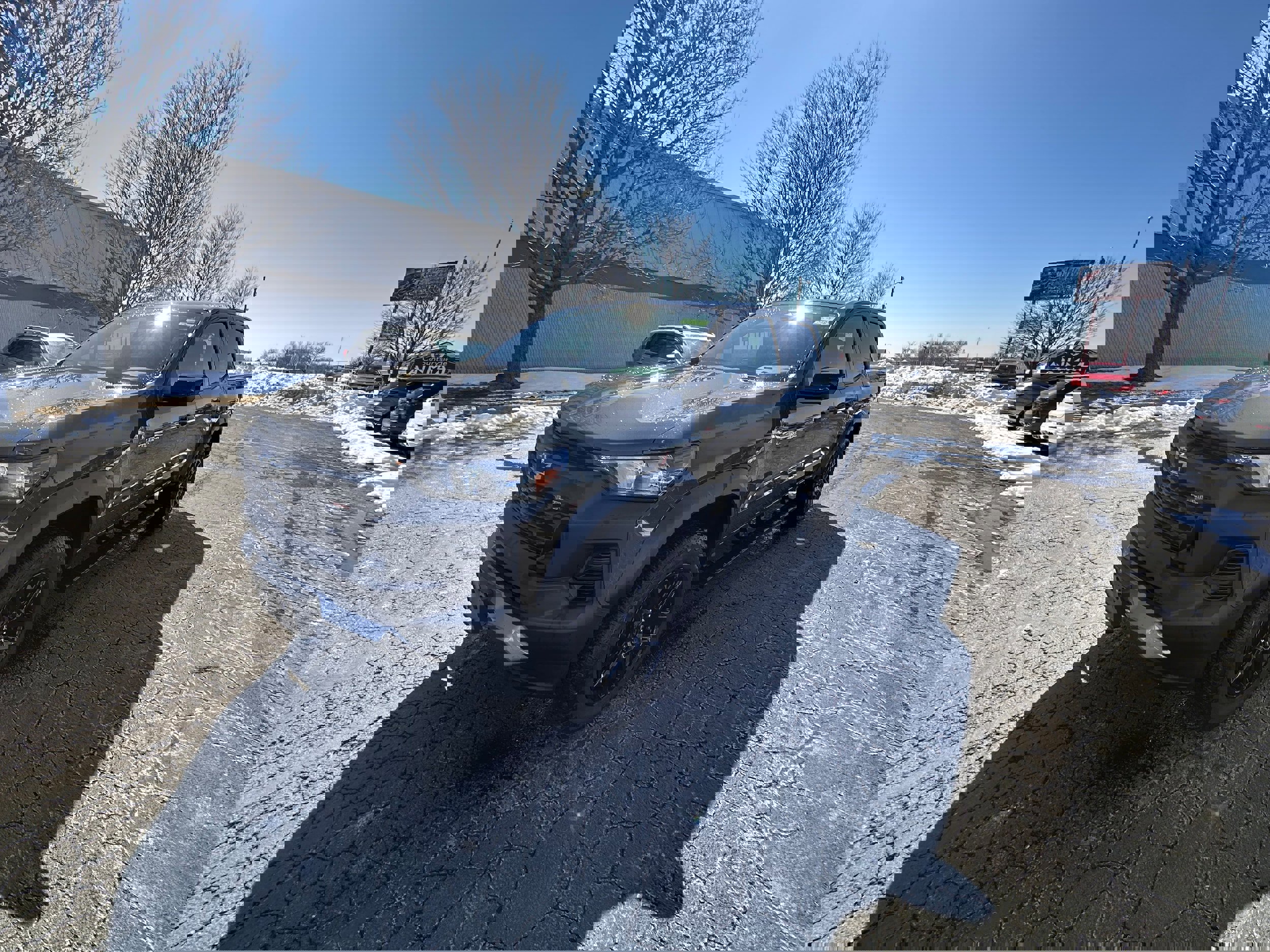 Used 2024 Chevrolet Colorado Trail Boss w/ Technology Package image 8