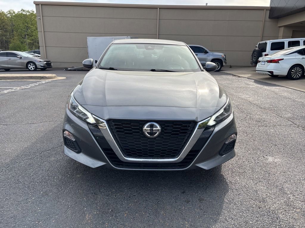 Used 2022 Nissan Altima 2.5 SV image 2