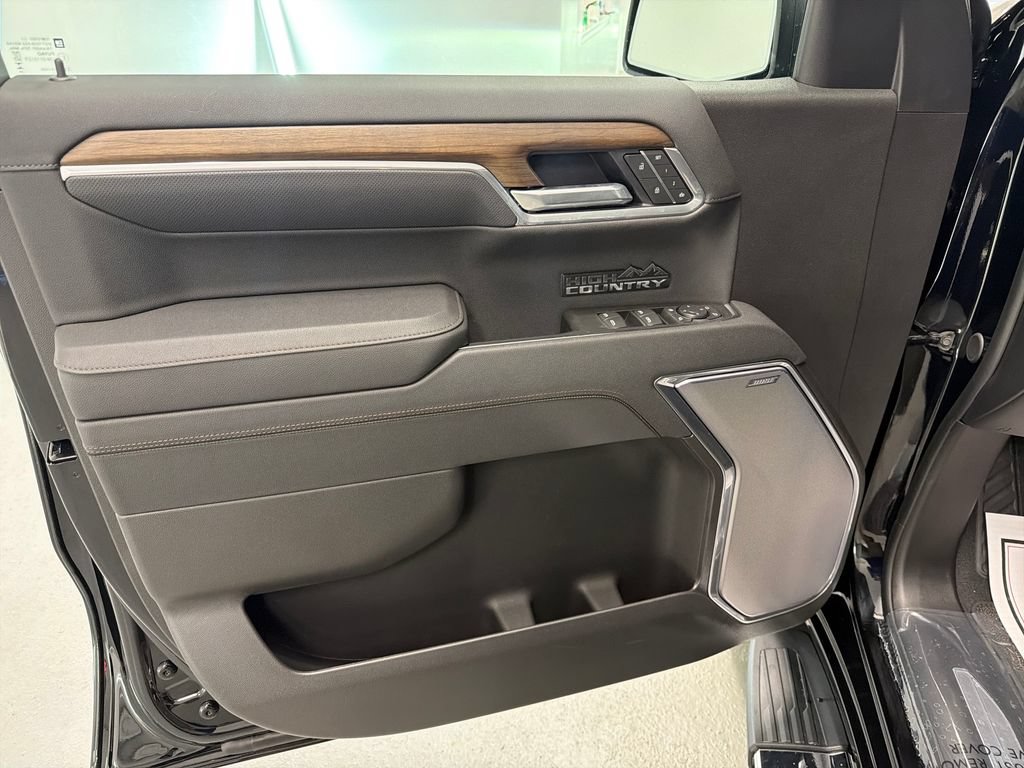 New 2026 Chevrolet Silverado 1500 High Country w/ Technology Package AWD/4WD image 11