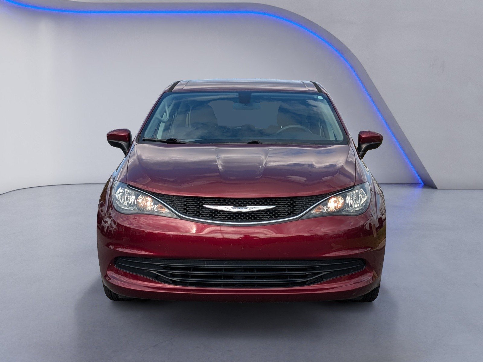Used 2019 Chrysler Pacifica LX FWD image 3
