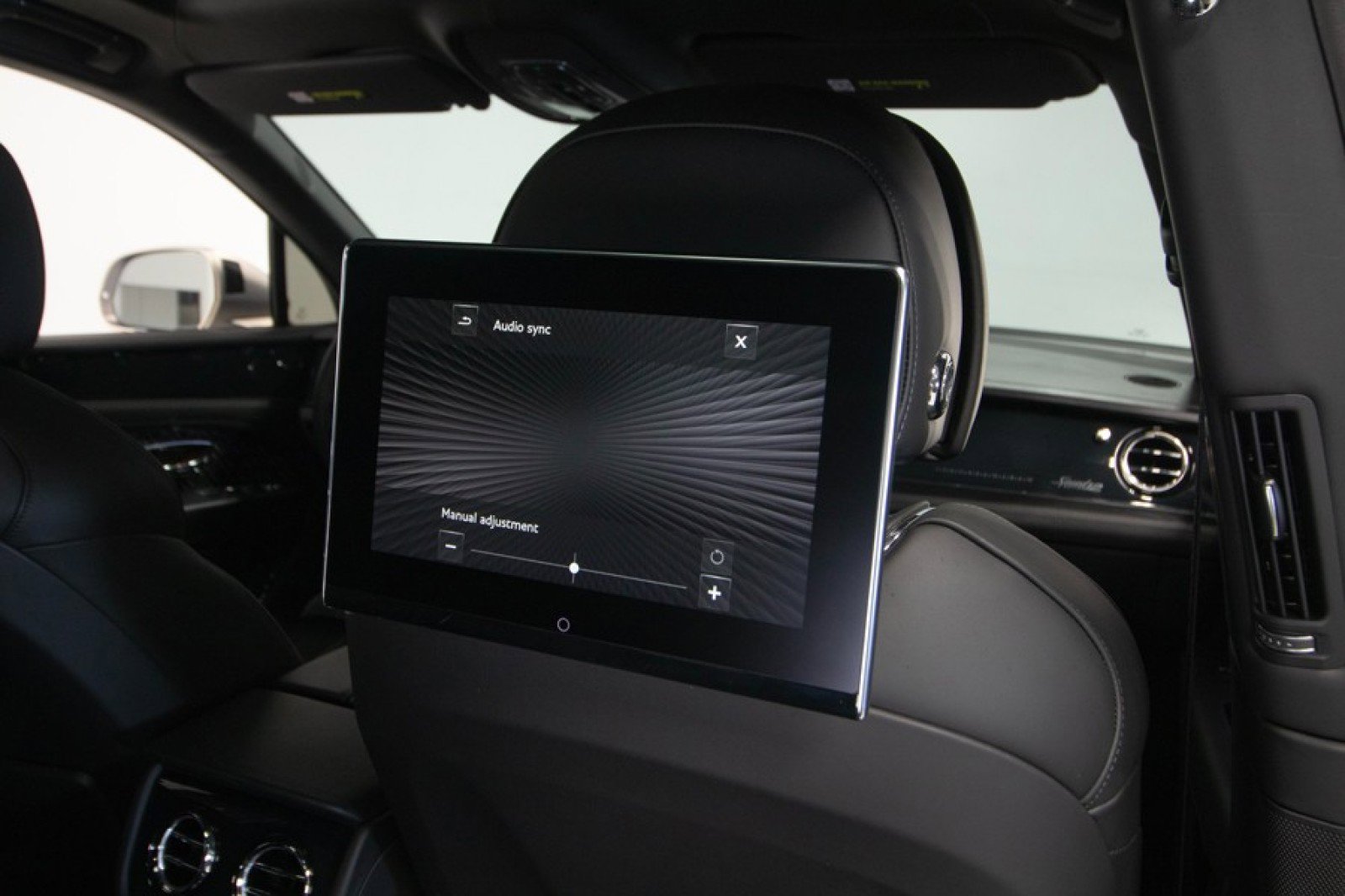 Used 2023 Bentley Bentayga Speed image 79