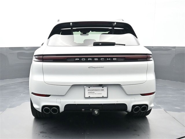 Used 2025 Porsche Cayenne image 21