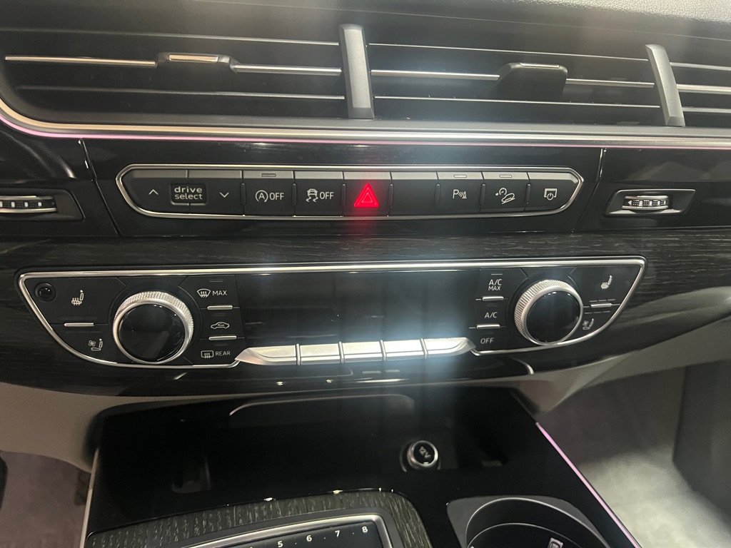 Used 2018 Audi Q7 3.0T Prestige image 25