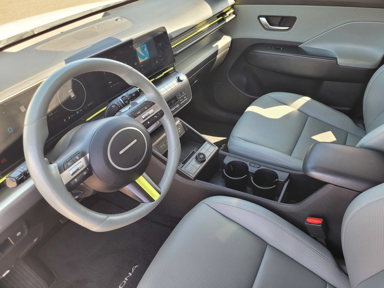 Certified 2024 Hyundai Kona Limited FWD image 19