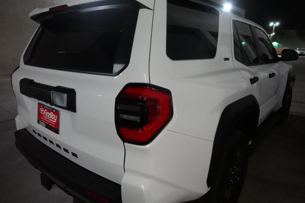 Used 2026 Toyota 4Runner SR5 AWD/4WD image 3