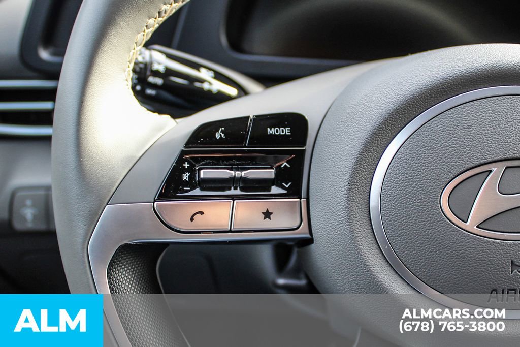 Used 2025 Hyundai Elantra Sport image 25
