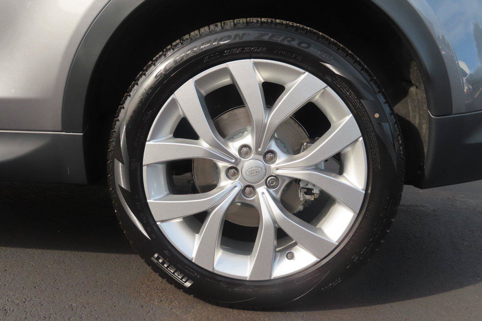 Certified 2023 Land Rover Discovery Sport SE AWD/4WD image 10