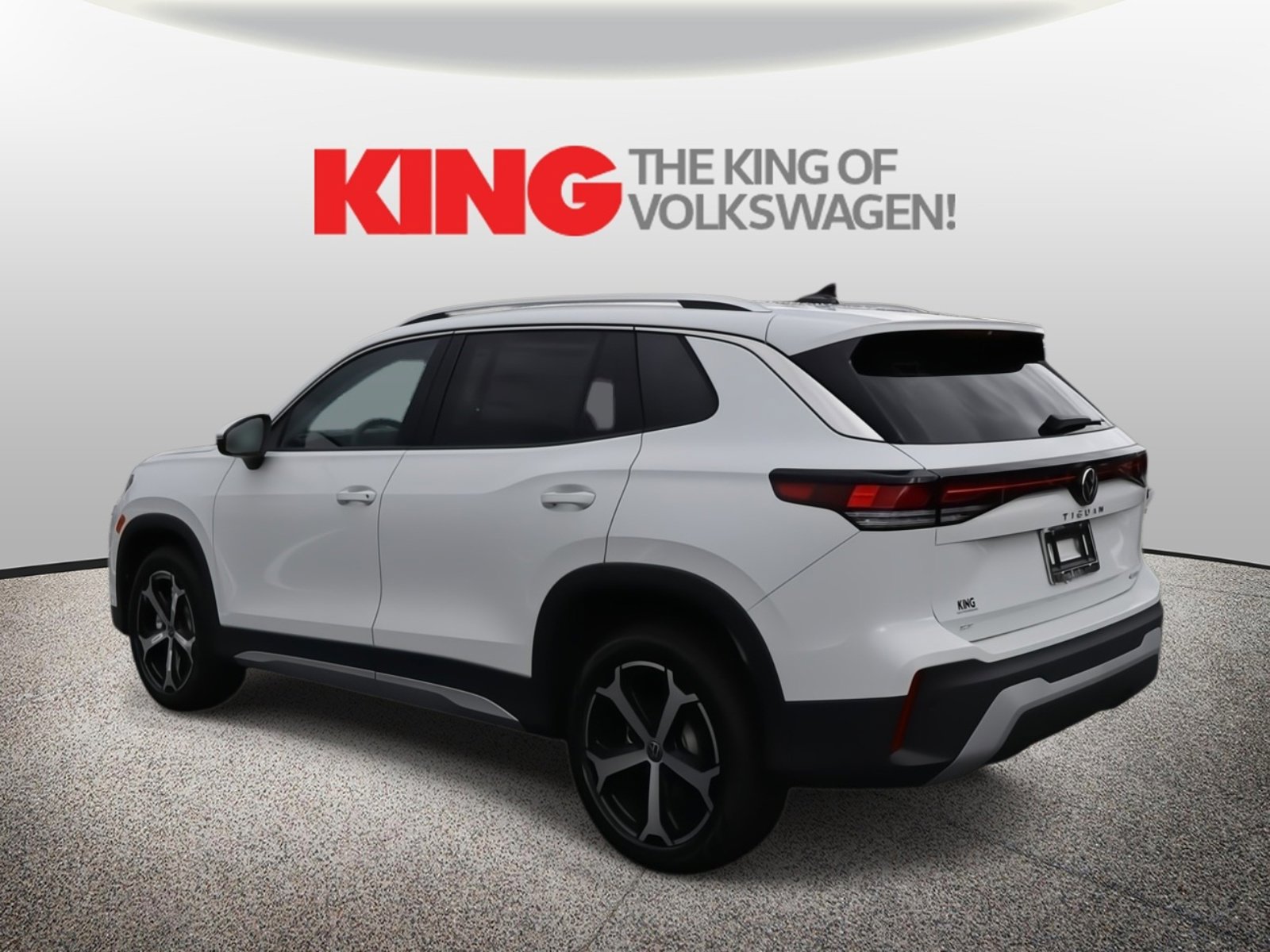 New 2026 Volkswagen Tiguan SE image 6