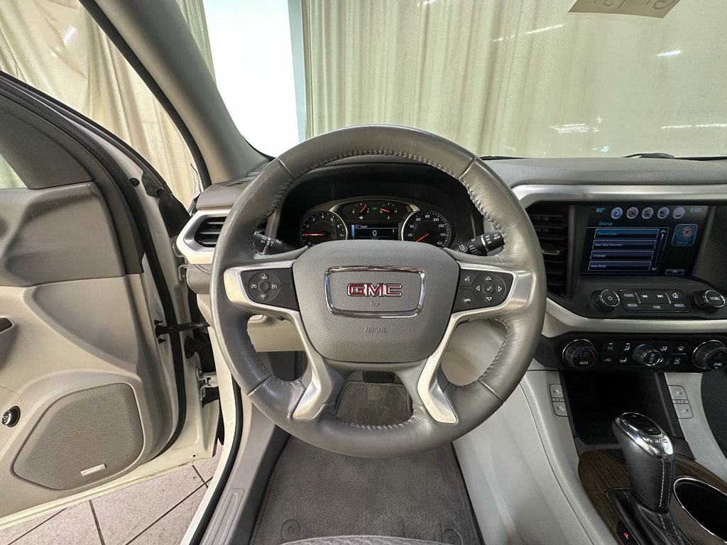Used 2018 GMC Acadia SLE w/ Driver Alert Package I FWD image 24