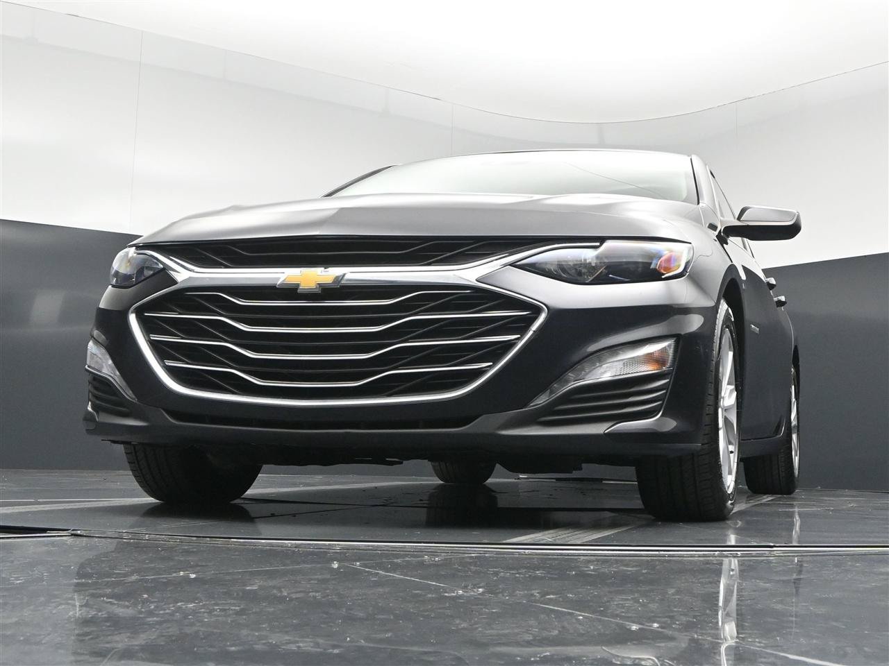 Used 2023 Chevrolet Malibu LT FWD image 29