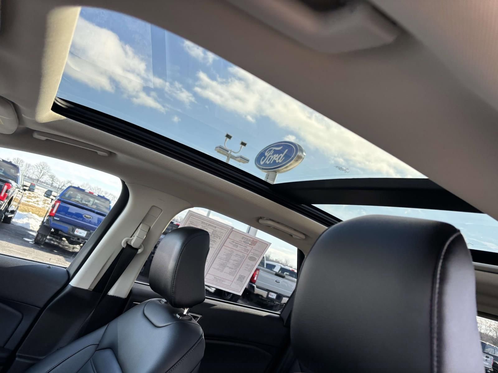 Used 2022 Ford Edge SEL w/ Convenience Package image 27