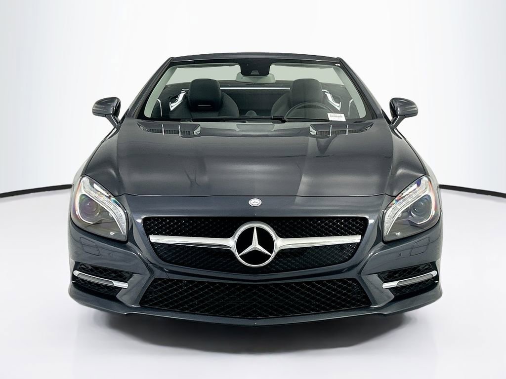 Used 2015 Mercedes-Benz SL 550 image 2