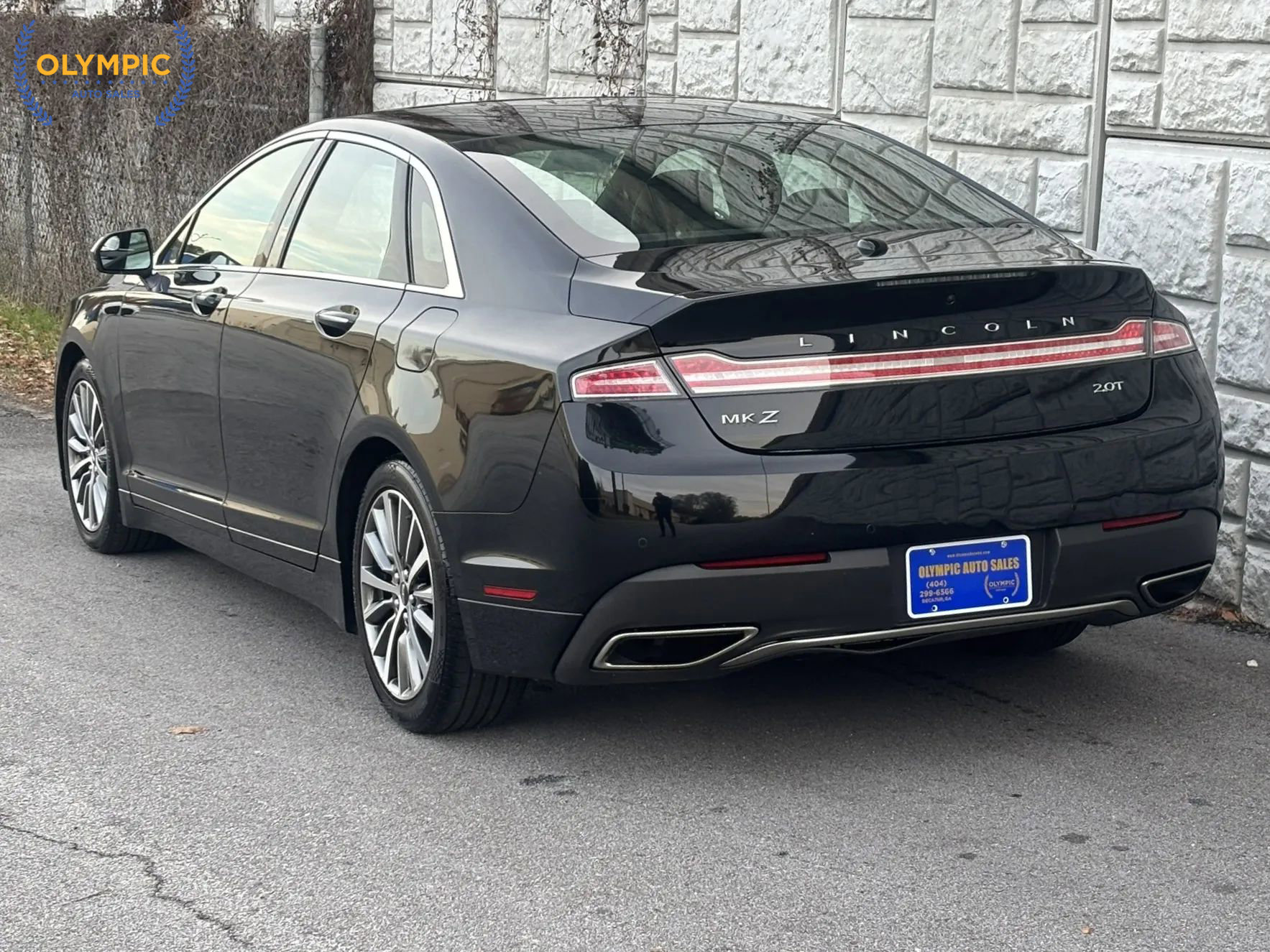 Used 2017 Lincoln MKZ Premiere image 4