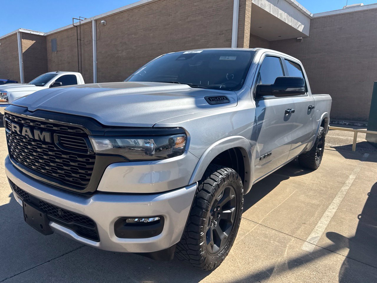 Used 2025 RAM 1500 Lone Star AWD/4WD image 1