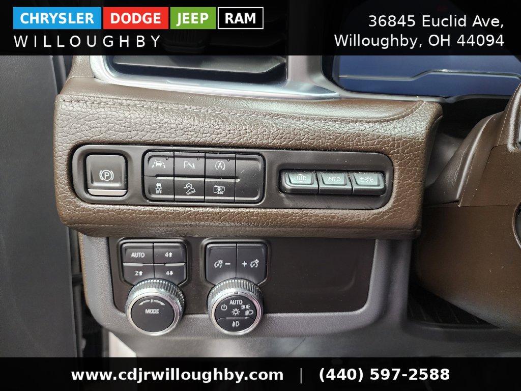 Used 2023 GMC Yukon Denali AWD/4WD image 27