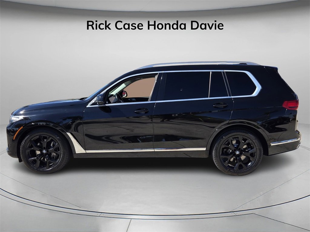 Used 2021 BMW X7 xDrive40i w/ Parking Assistance Package image 4