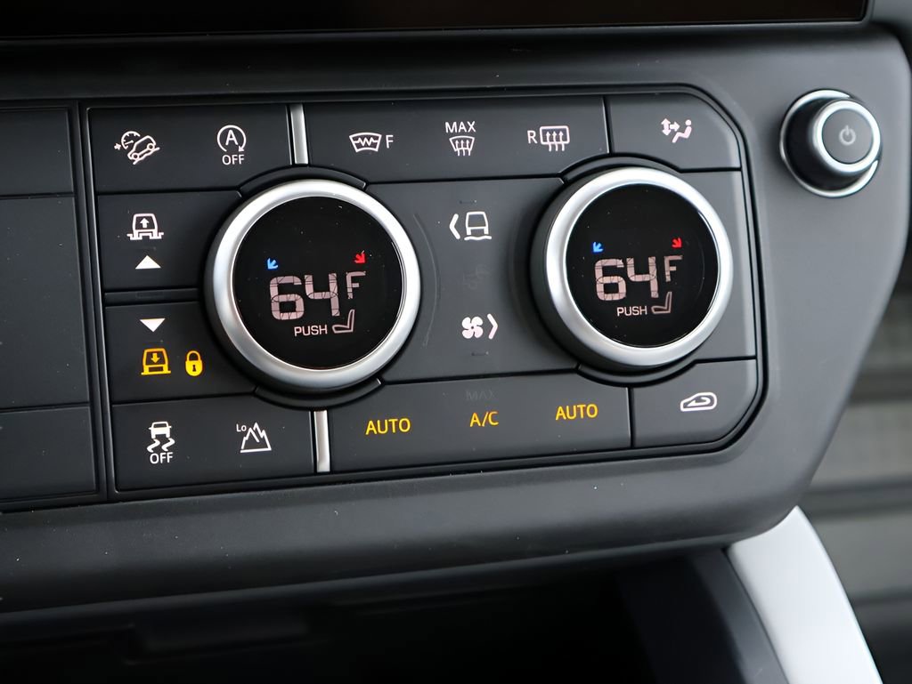 New 2026 Land Rover Defender 110 X-Dynamic SE image 25