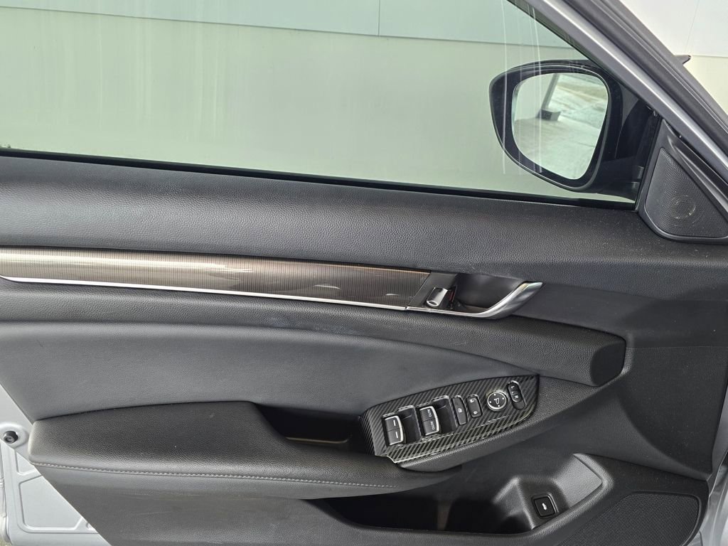 Used 2021 Honda Accord Sport image 8