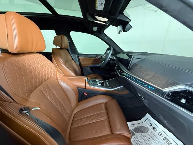 Used 2025 BMW X7 xDrive40i w/ M Sport Package AWD/4WD image 34