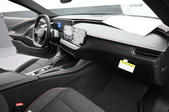 New 2026 Dodge Charger R/T w/ Driver Convenience Group AWD/4WD image 18