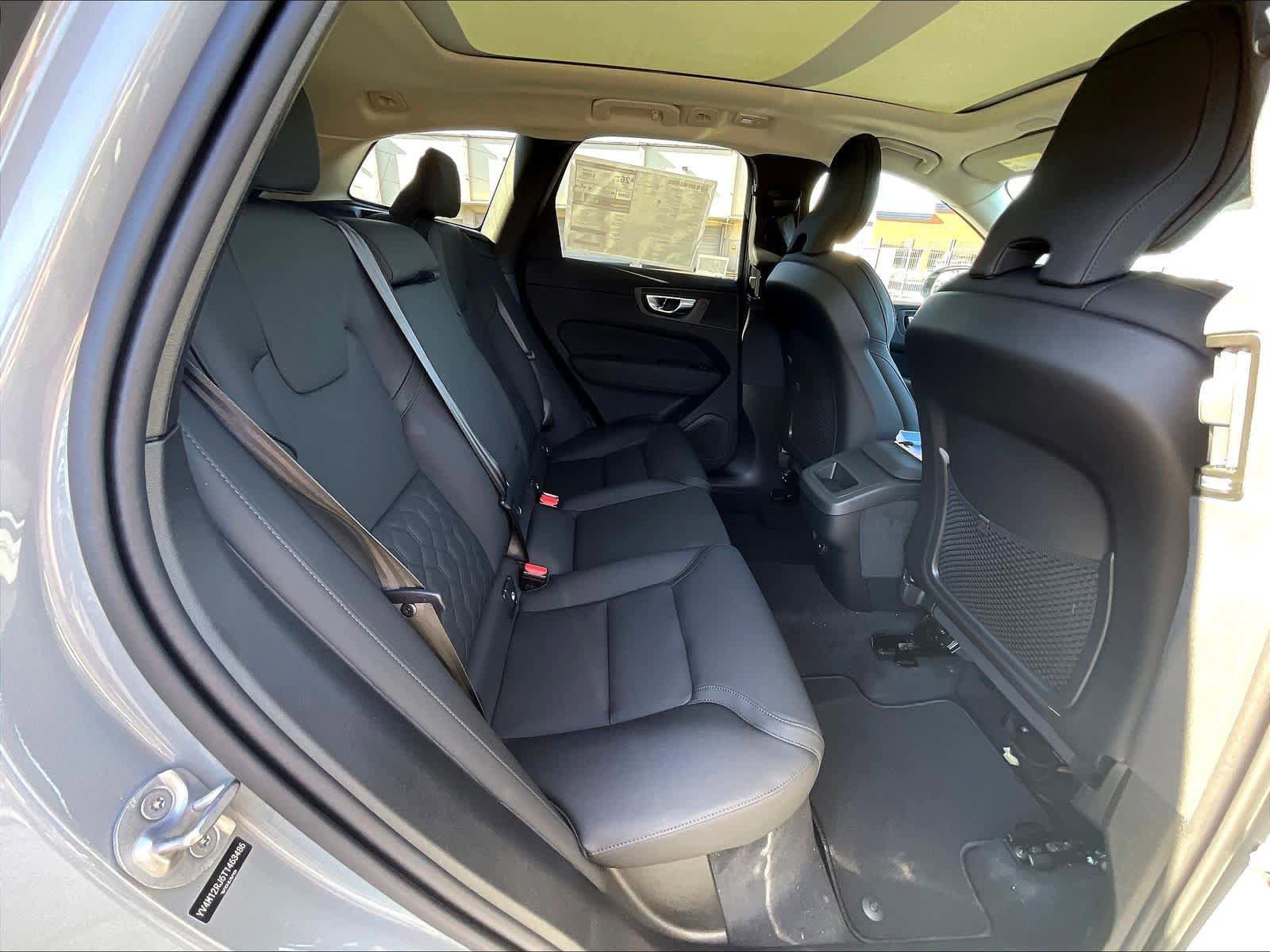 New 2026 Volvo XC60 B5 Core AWD/4WD image 27
