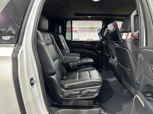 Used 2024 Cadillac Escalade ESV Premium Luxury w/ LPO, Floor Liner Package AWD/4WD image 26