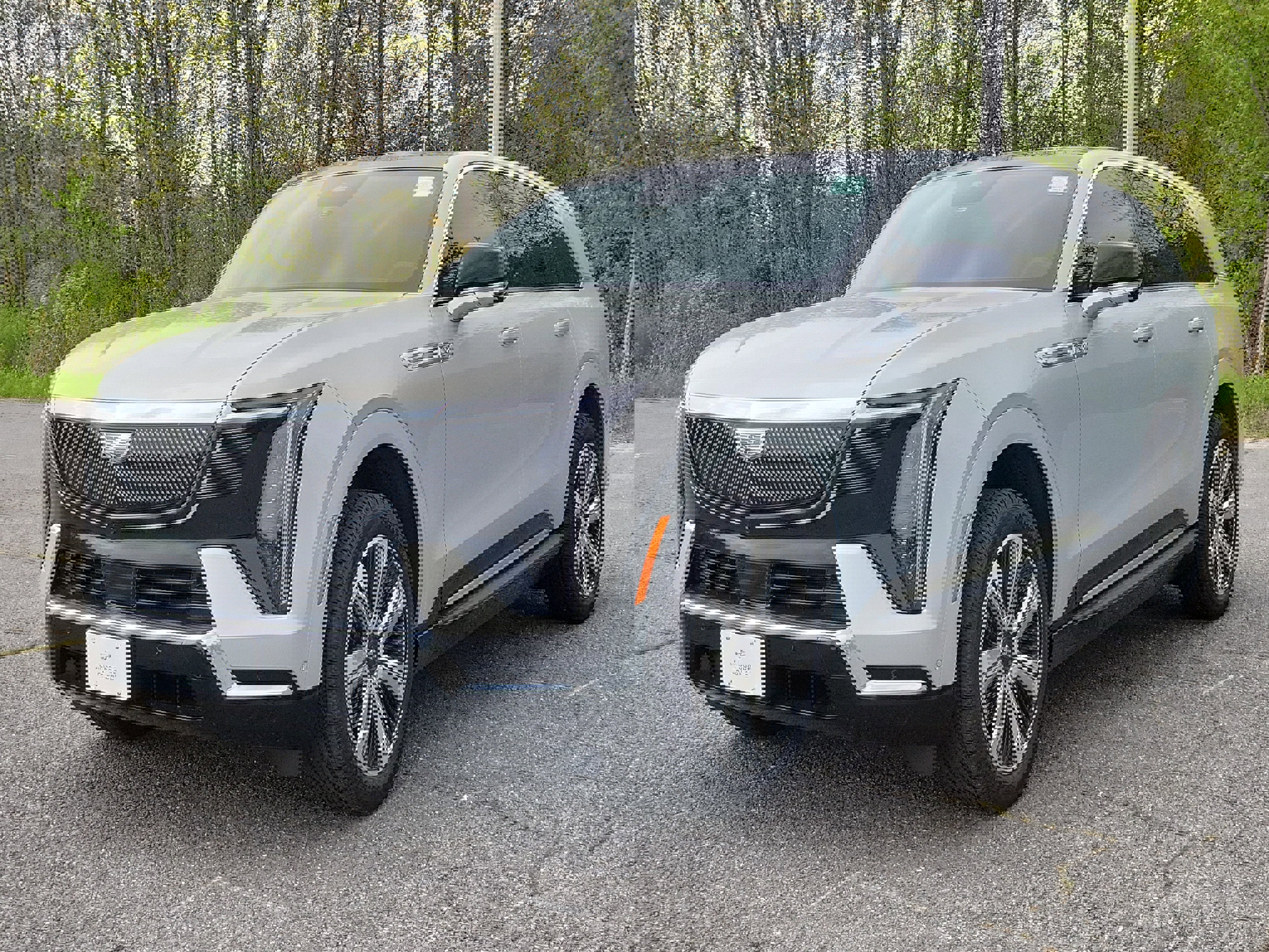 New 2025 Cadillac Escalade IQ Luxury 2 image 1