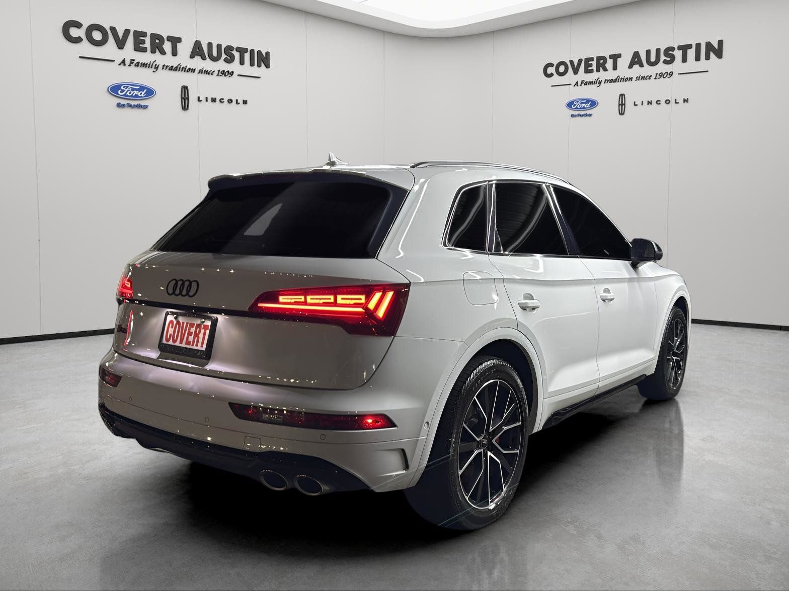 Used 2023 Audi SQ5 Prestige image 5