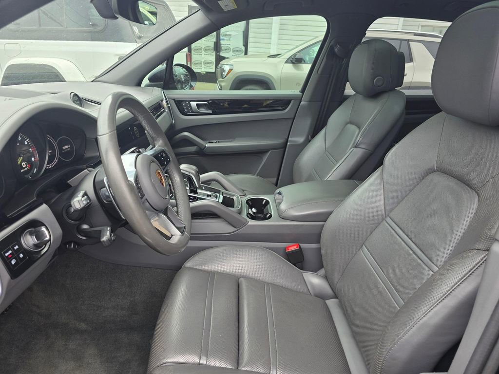 Used 2022 Porsche Cayenne E-Hybrid image 21