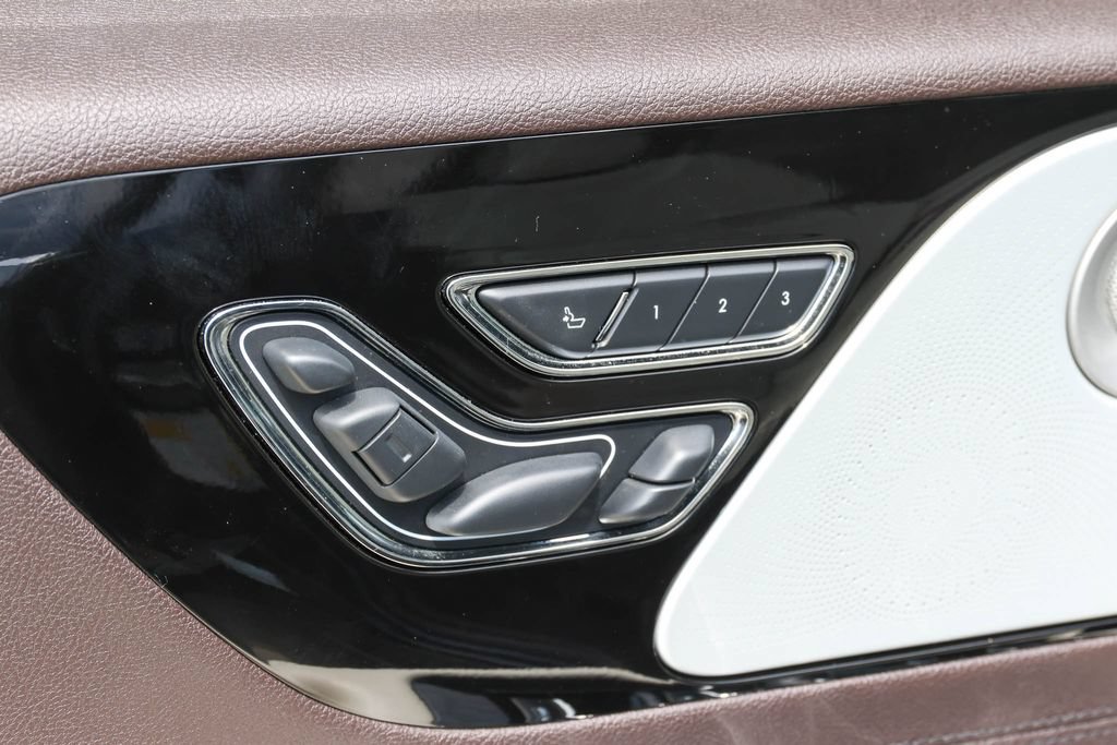 Used 2023 Lincoln Aviator Black Label w/ Class IV Trailer Tow Package AWD/4WD image 13