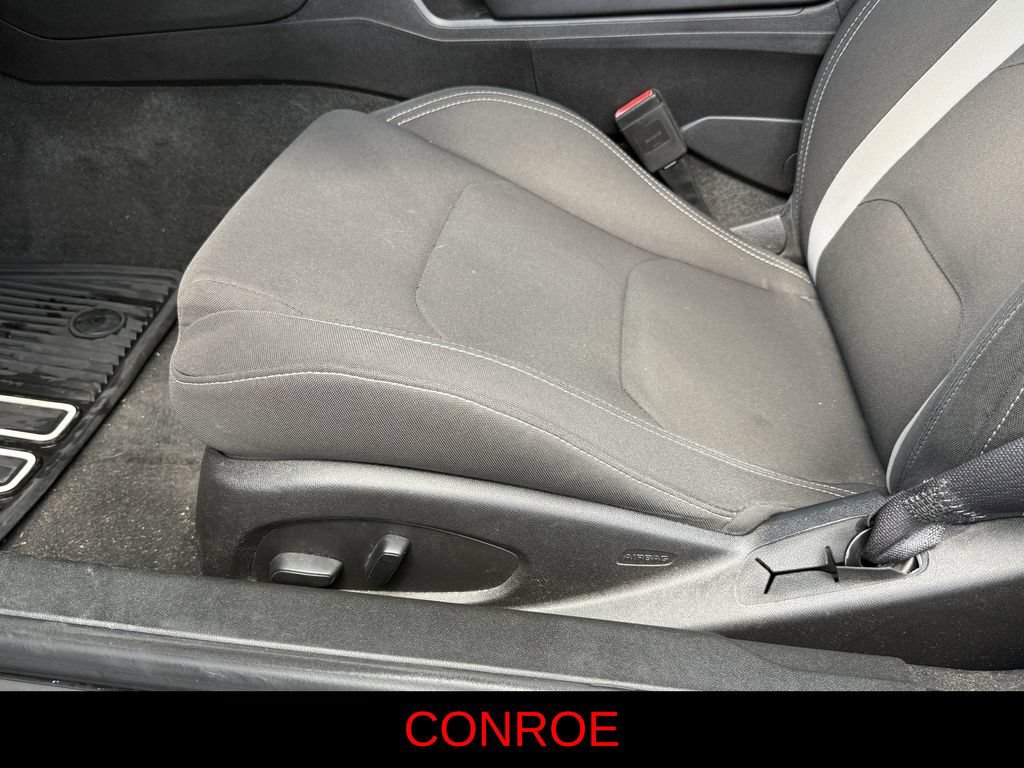 Used 2017 Chevrolet Camaro LT RWD image 15