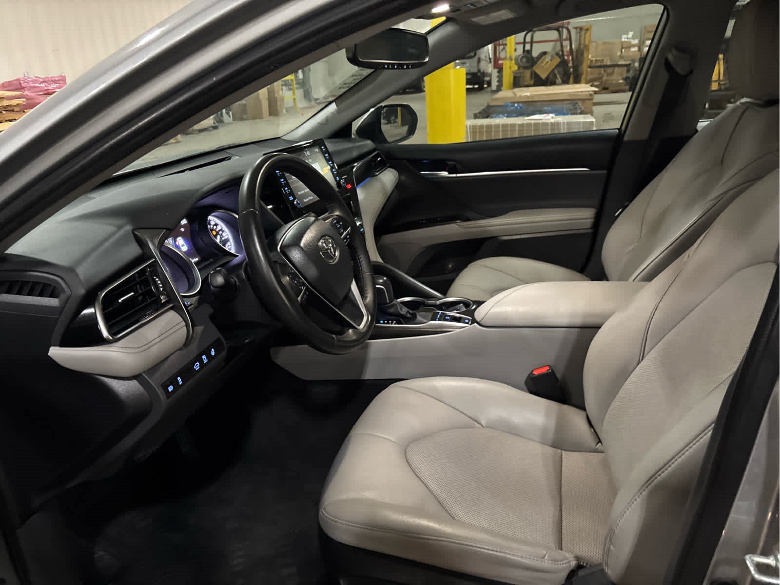 Used 2023 Toyota Camry XLE w/ Cold Weather Package AWD/4WD image 8