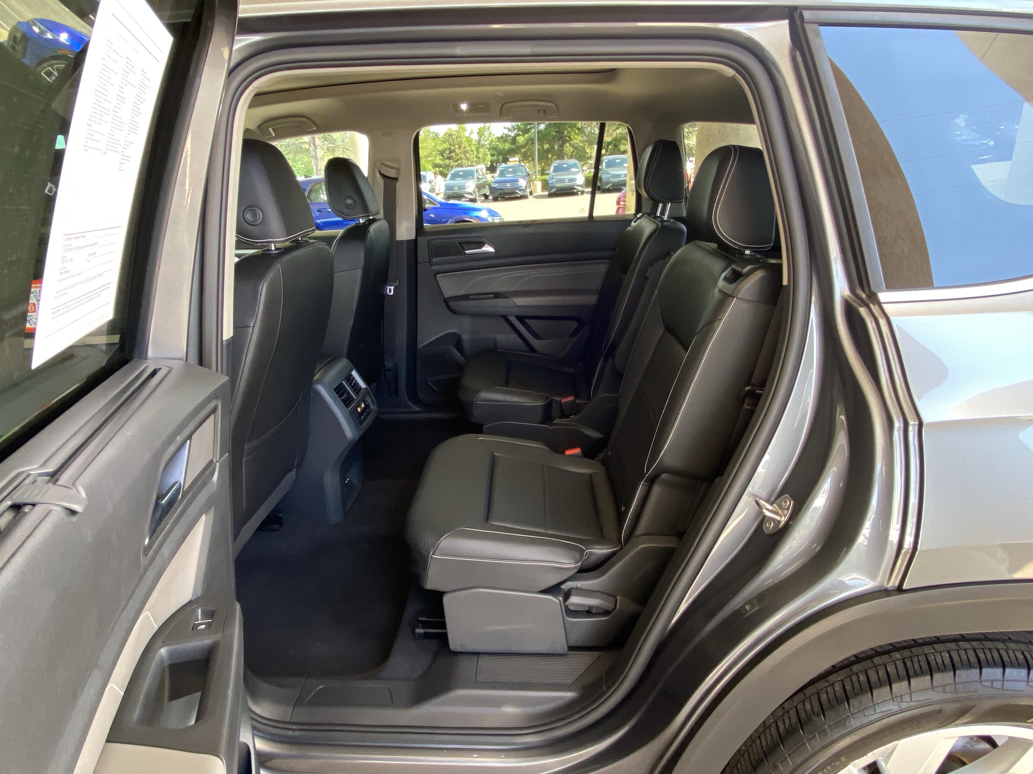 Certified 2023 Volkswagen Atlas SE w/ Panoramic Sunroof Package FWD image 38