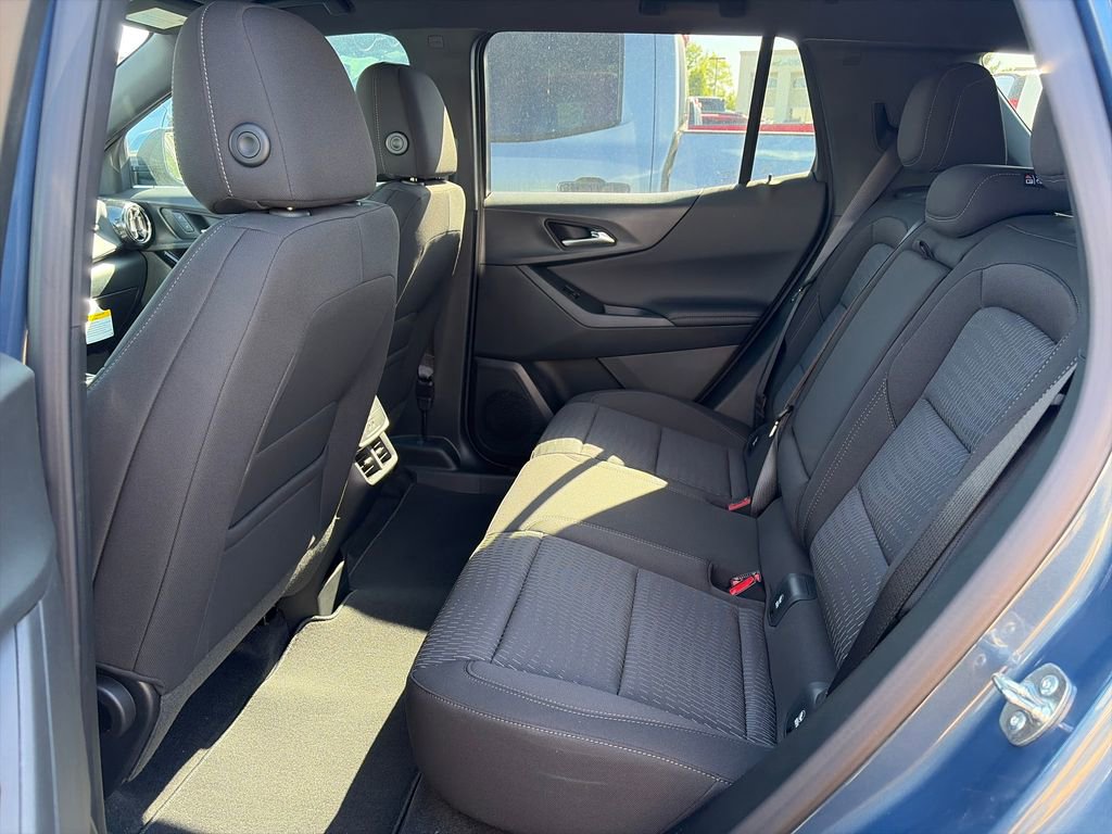 New 2026 Chevrolet Equinox LT w/ Safety and Technology Package AWD/4WD image 24