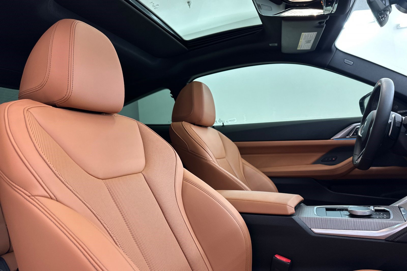 Certified 2025 BMW M440i Coupe w/ Premium Package RWD image 32
