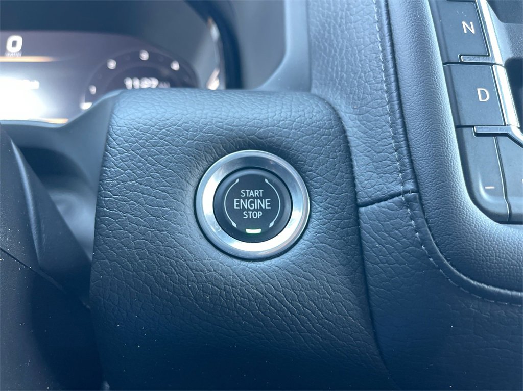 Used 2023 GMC Yukon XL Denali image 26