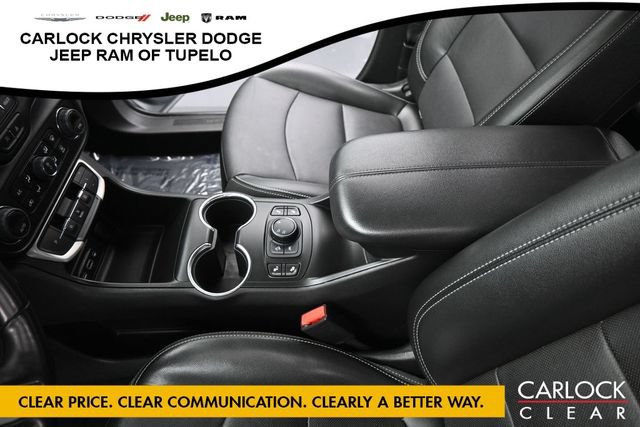 Used 2023 GMC Terrain SLT w/ LPO, Floor Liner Package AWD/4WD image 21
