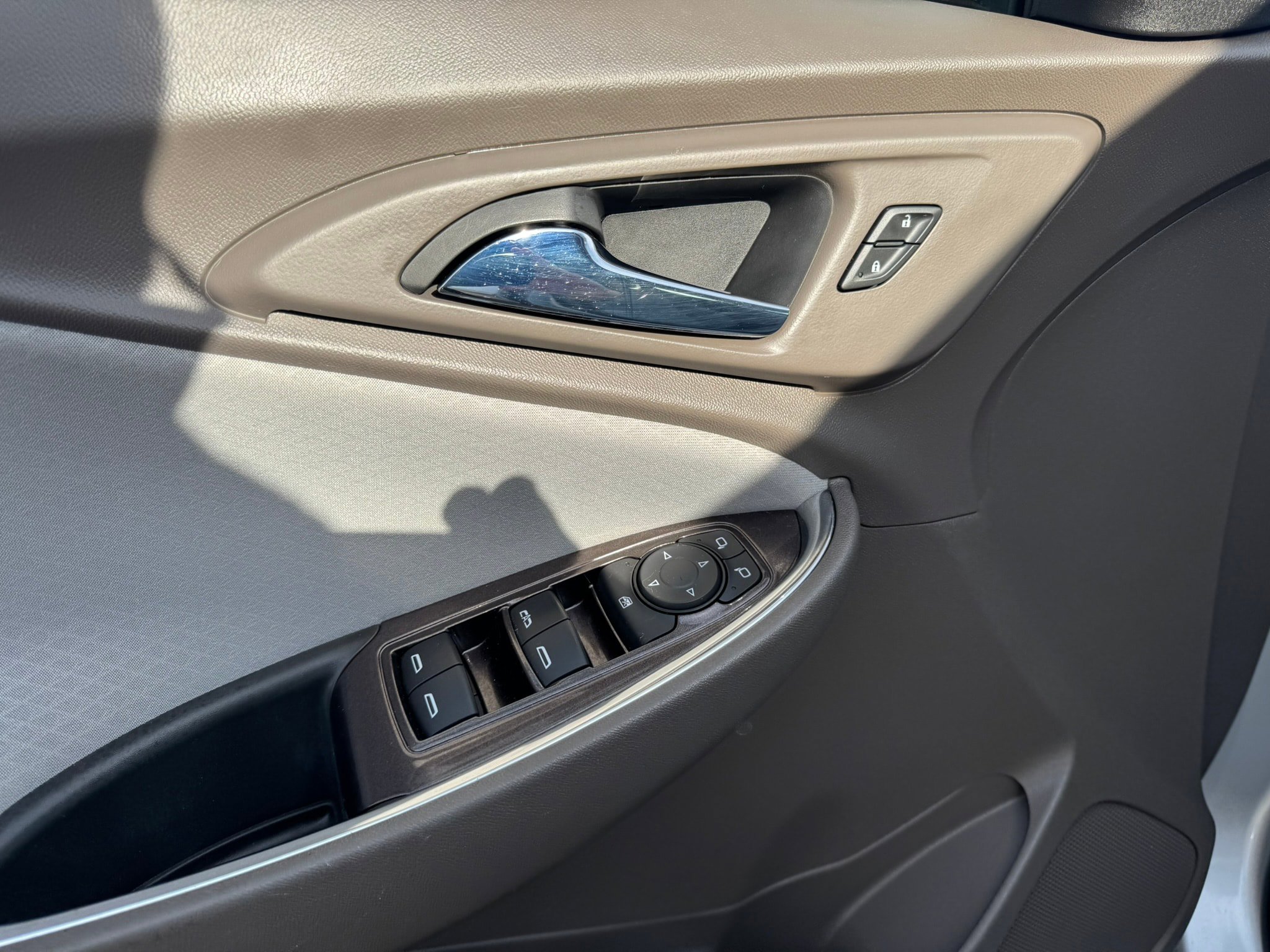 Used 2019 Chevrolet Malibu LT w/ Driver Confidence Package FWD image 21