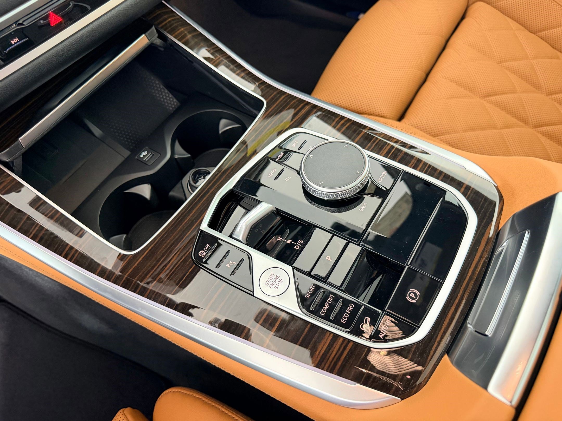 New 2026 BMW X5 xDrive40i w/ M Sport Package AWD/4WD image 17