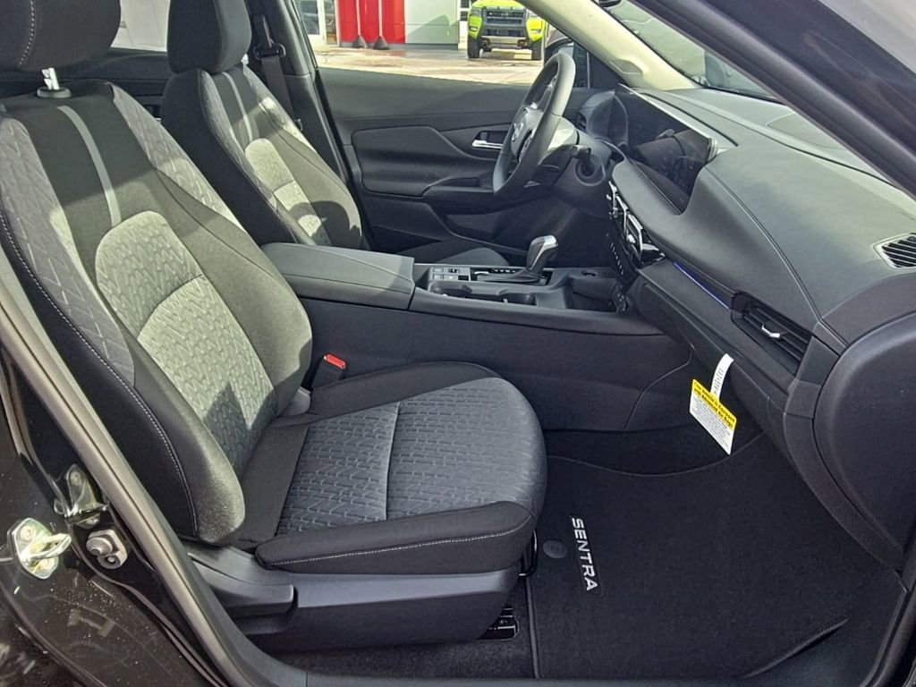 New 2026 Nissan Sentra SV w/ SV Convenience Package FWD image 24
