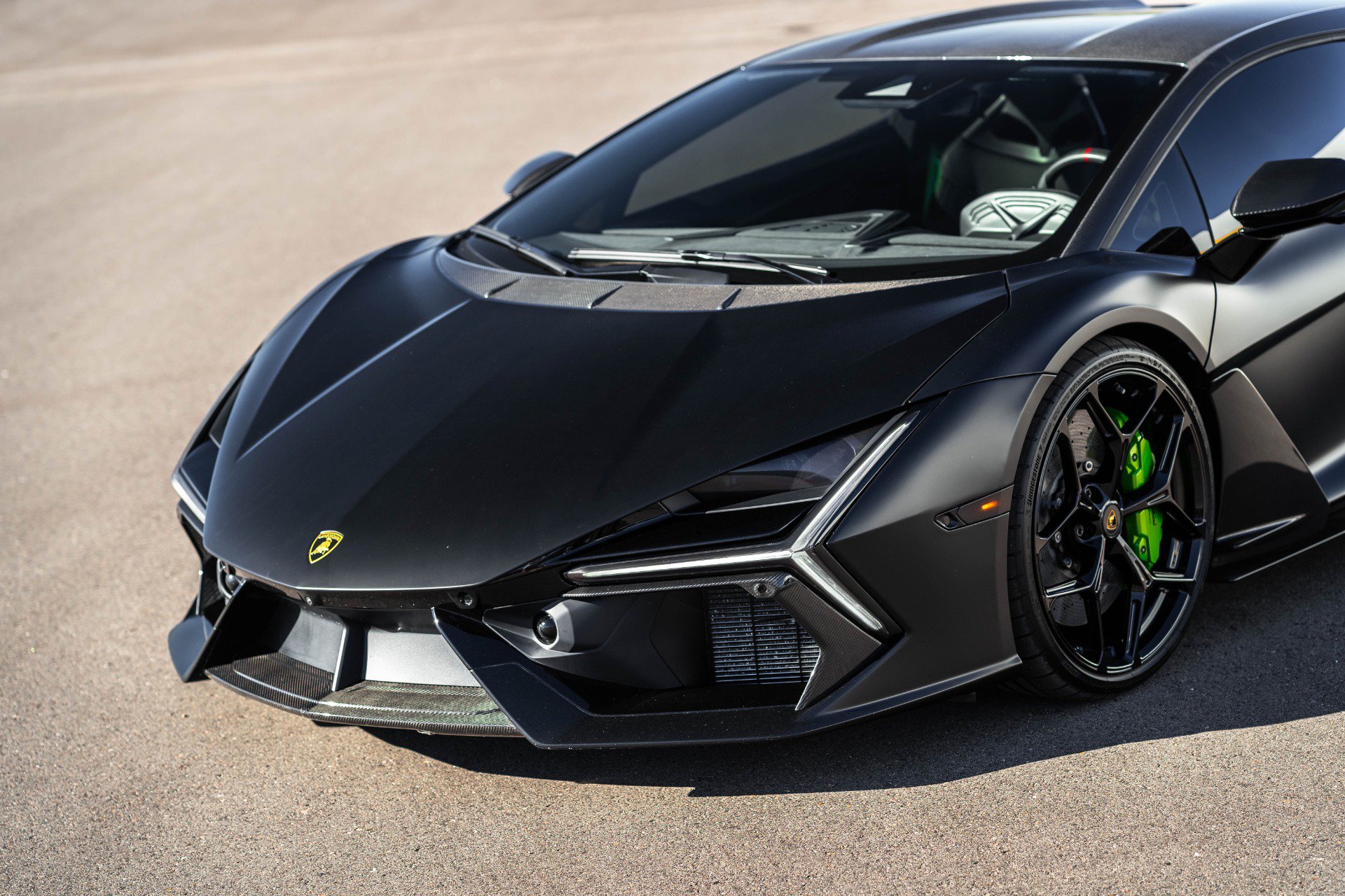 Used 2025 Lamborghini Revuelto AWD/4WD image 27