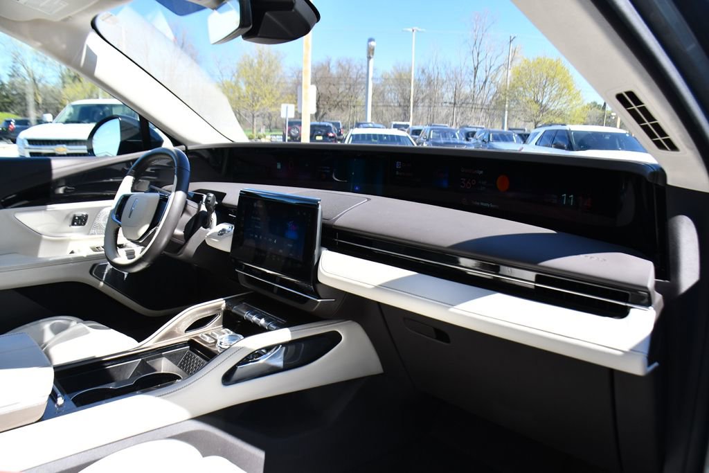 Used 2024 Lincoln Nautilus Black Label AWD/4WD image 14
