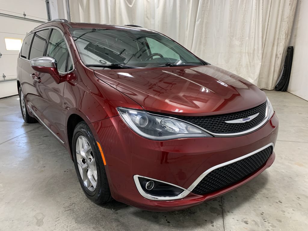Used 2019 Chrysler Pacifica Limited FWD video 2