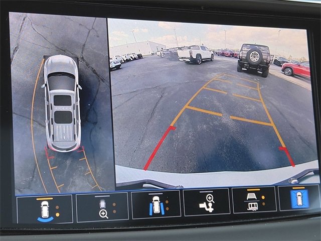 Used 2023 Buick Enclave Avenir w/ Avenir Technology Package image 5